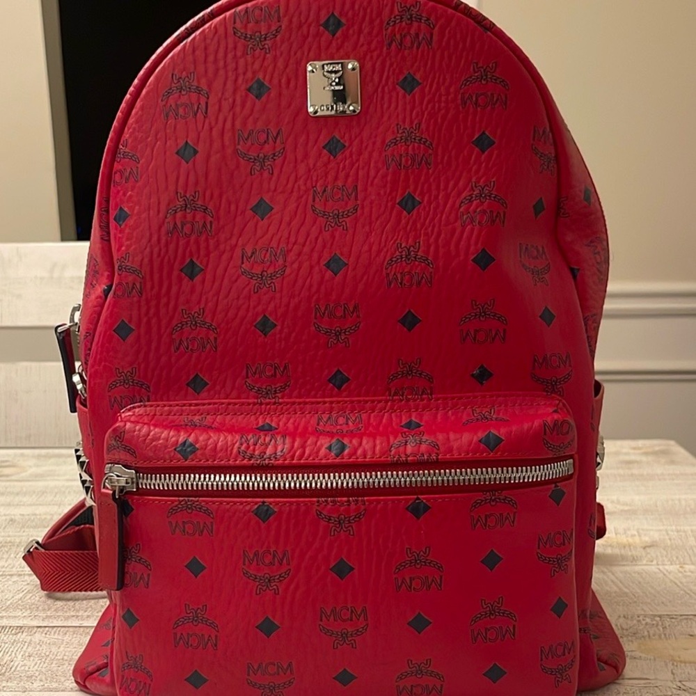 MCM Medium Stark Visetos Stylish Backpack